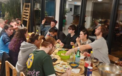 Les “Repas du Monde” : un rendez-vous convivial chaque mardi à la Résidence Les Virtuoses