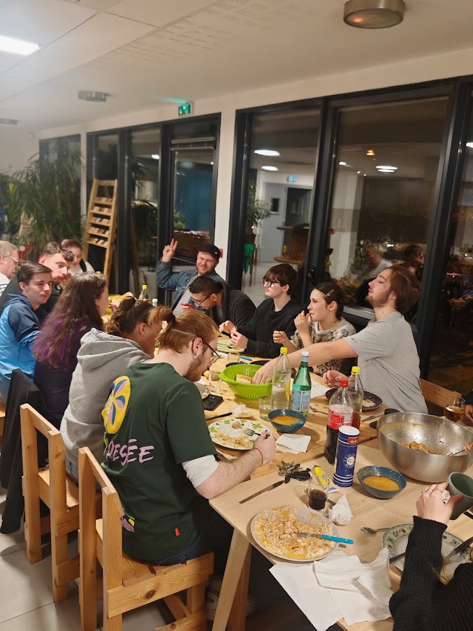 Les “Repas du Monde” : un rendez-vous convivial chaque mardi à la Résidence Les Virtuoses